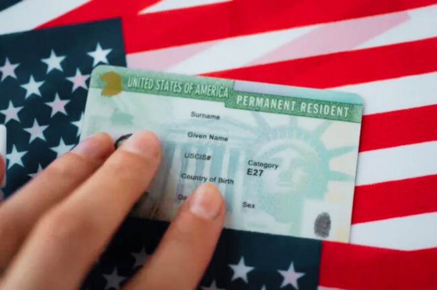 flag-green-card